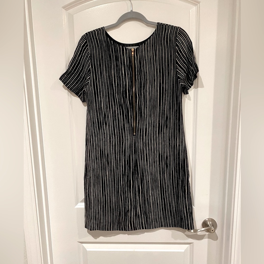 Article Striped Mini Dress - Picture 3 of 4